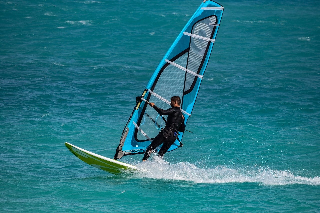 imparare il windsurf